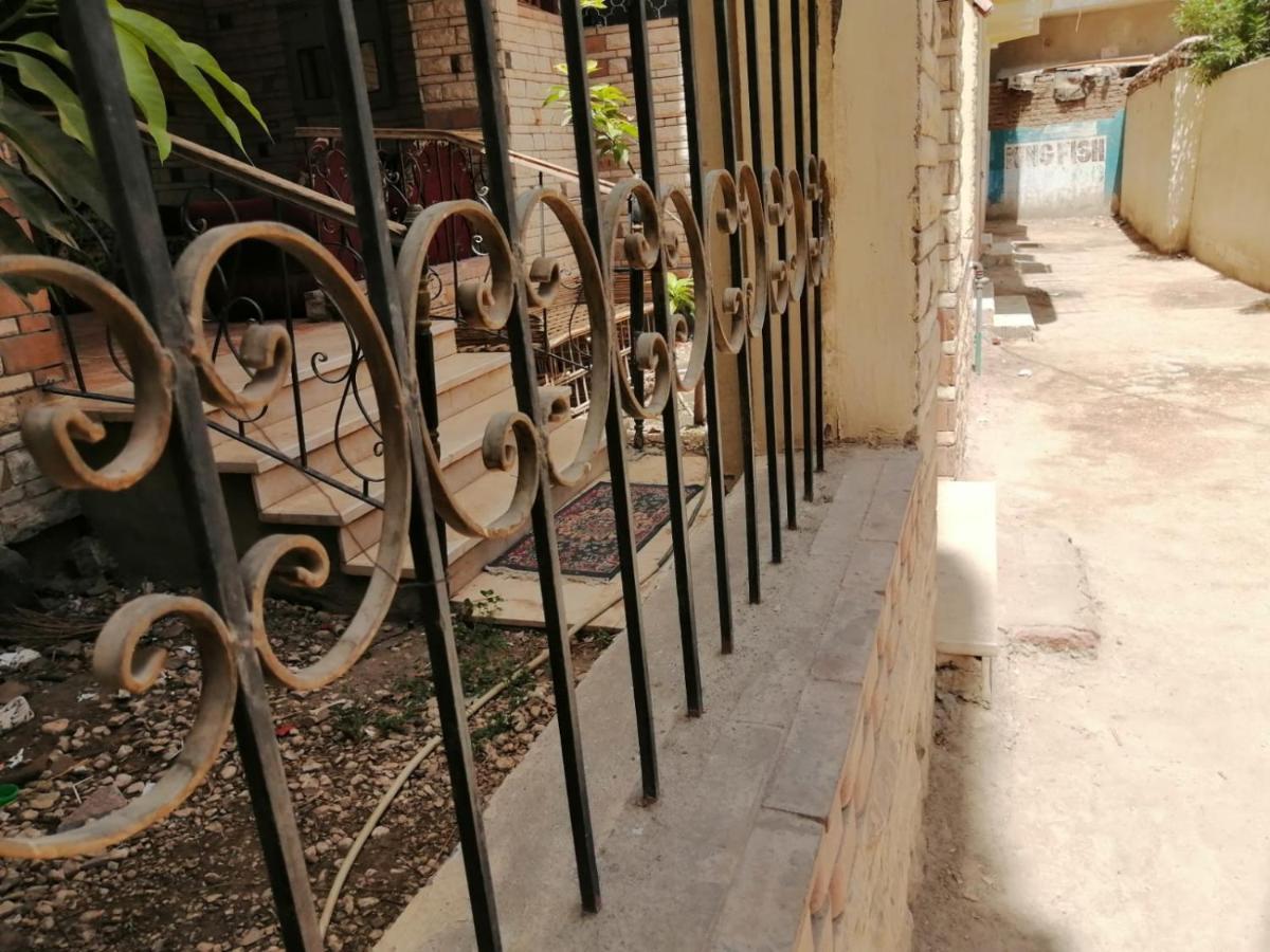 Winter Guest House Luxor Bagian luar foto