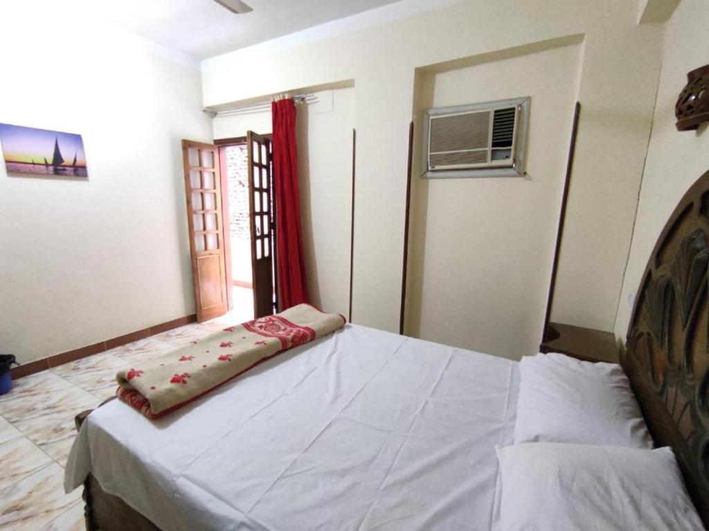 Winter Guest House Luxor Bagian luar foto